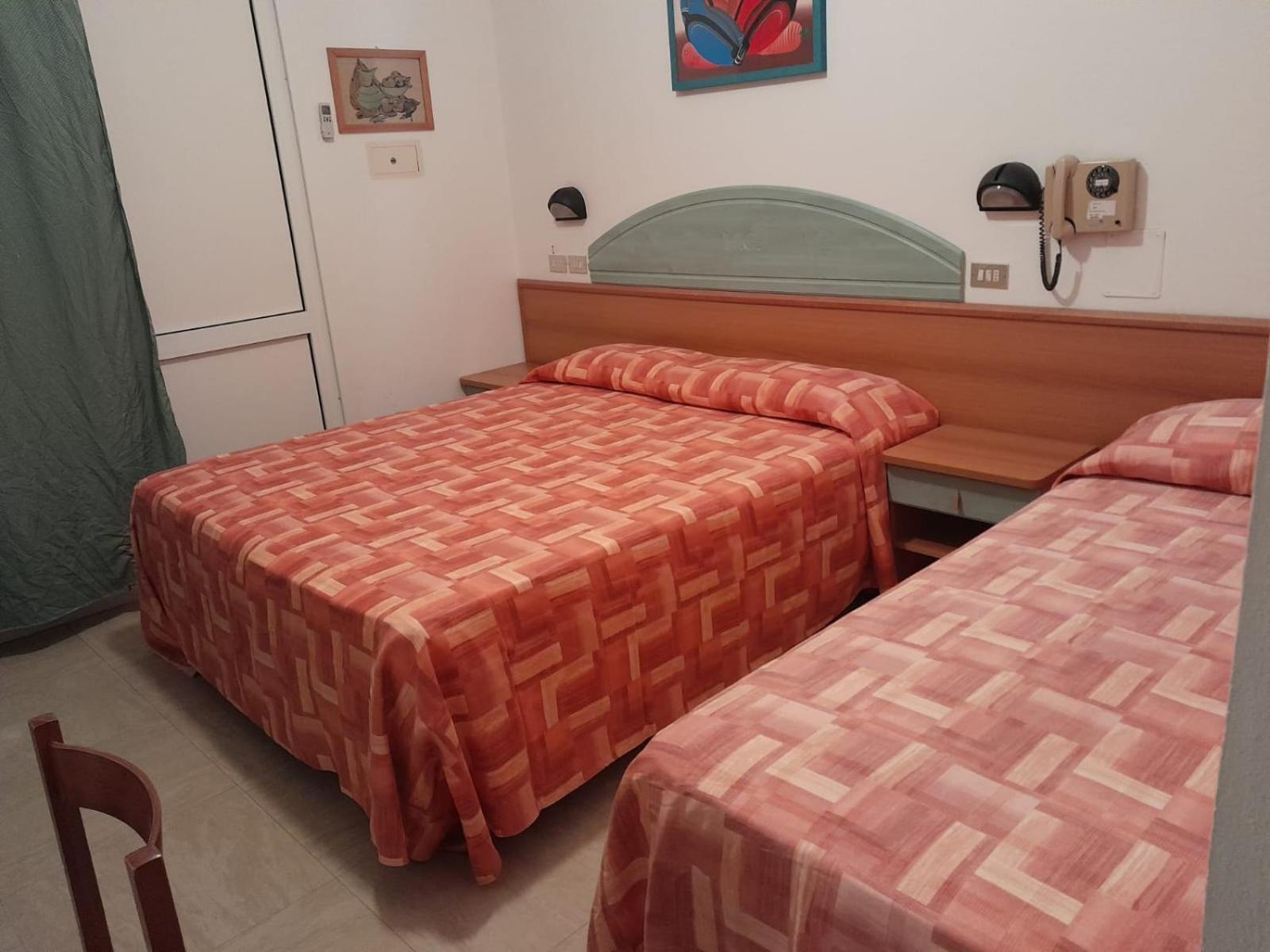 Hotel Giunchi Cervia Bagian luar foto