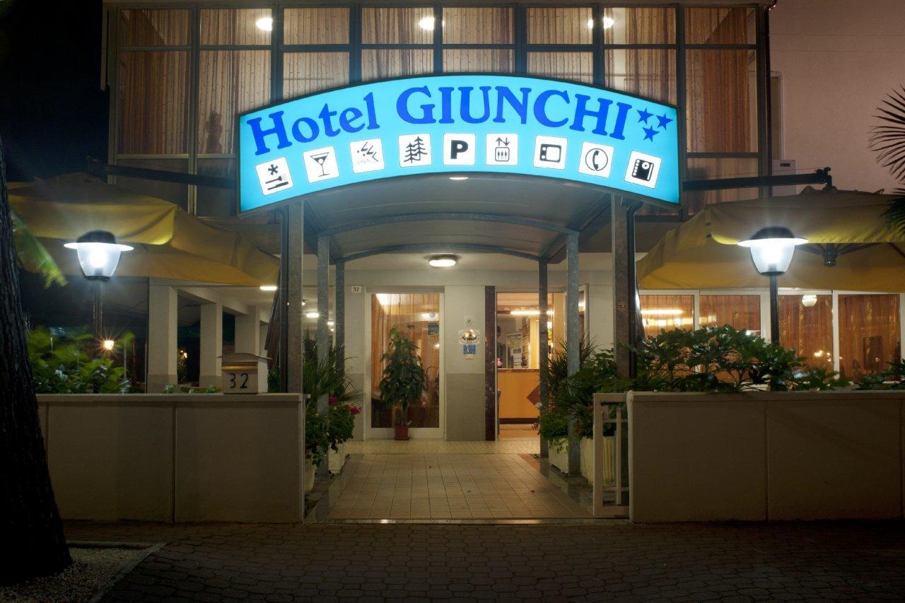 Hotel Giunchi Cervia Bagian luar foto